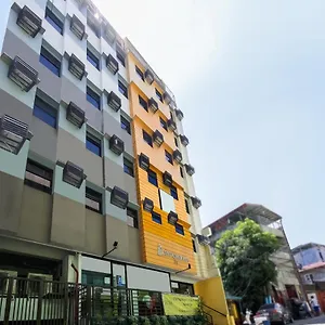 Hotel Capital O 860 Nest Nano Makati