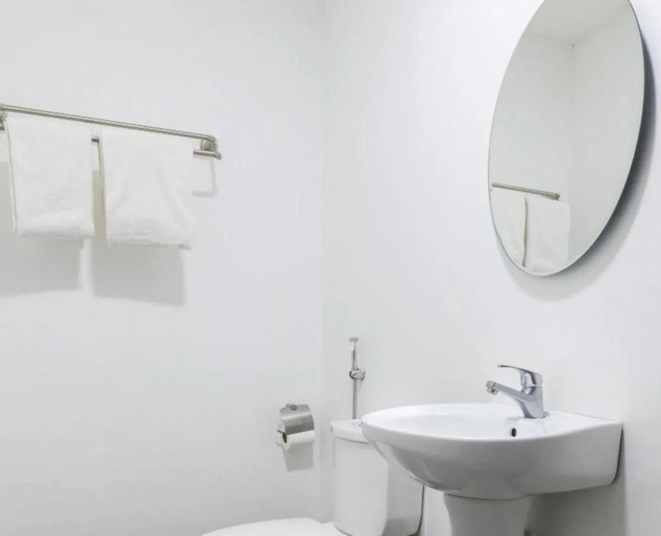 *** Hotel Oyo 152 Sangco Condotel Manila Philippines