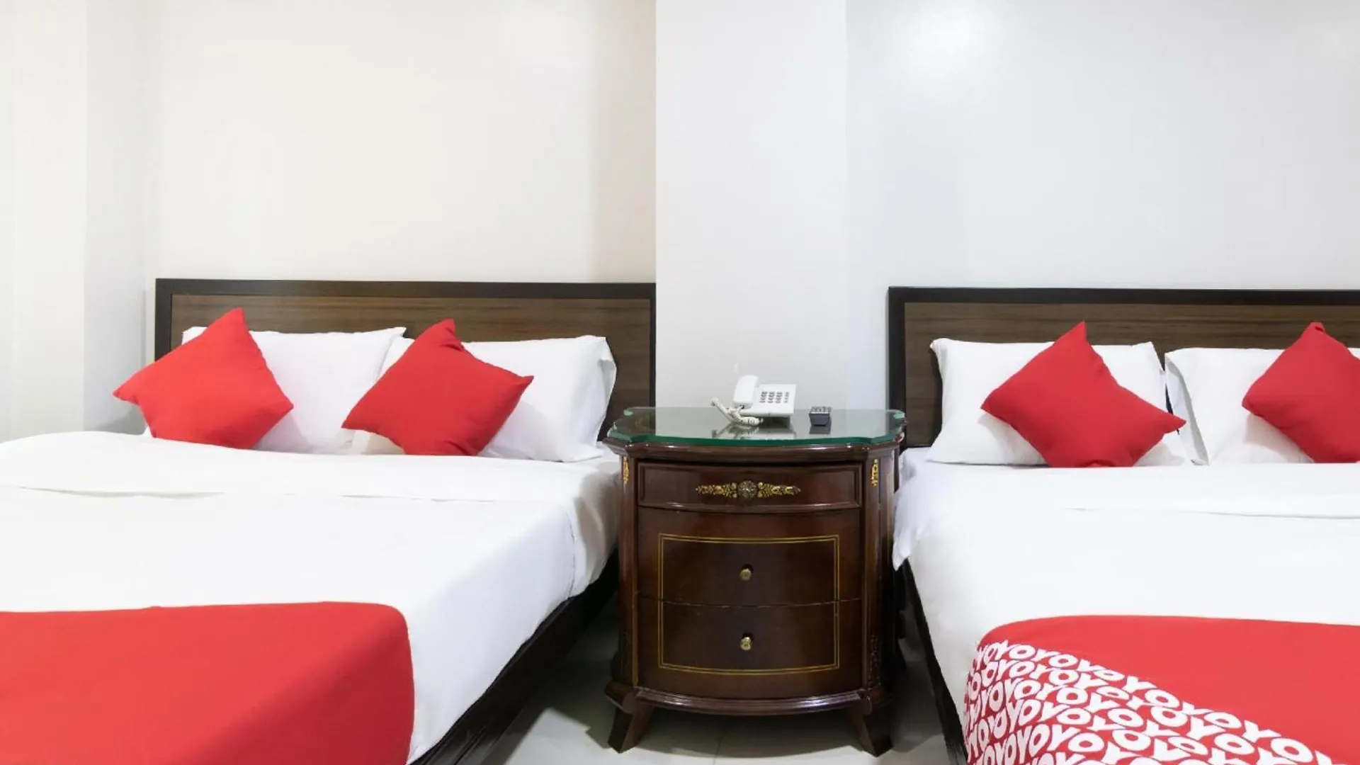 Oyo 152 Sangco Condotel Manilla