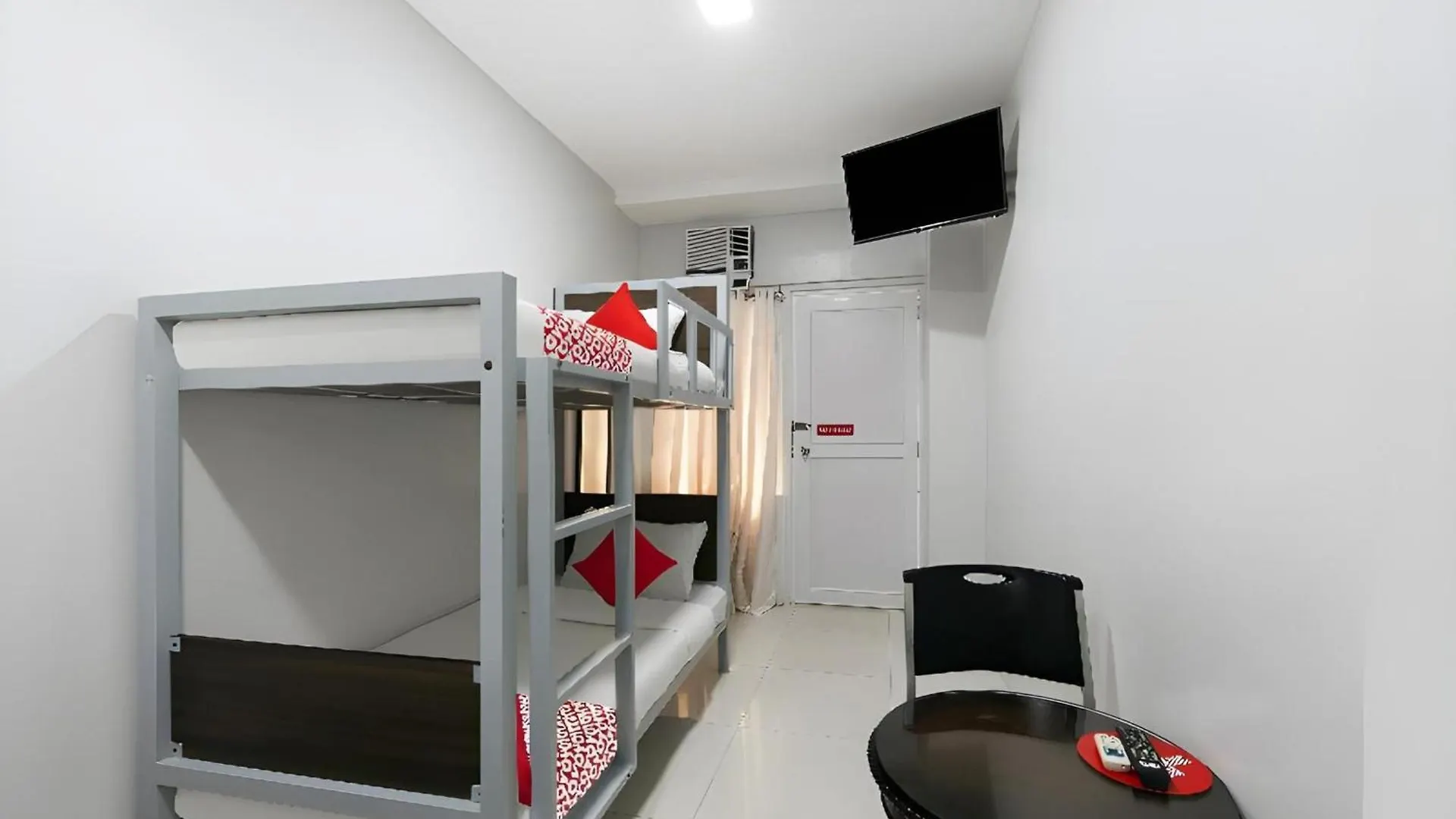 Hotel Oyo 152 Sangco Condotel Manila
