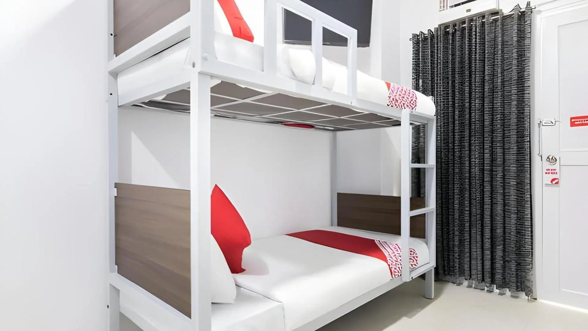 Oyo 152 Sangco Condotel Manila Philippines