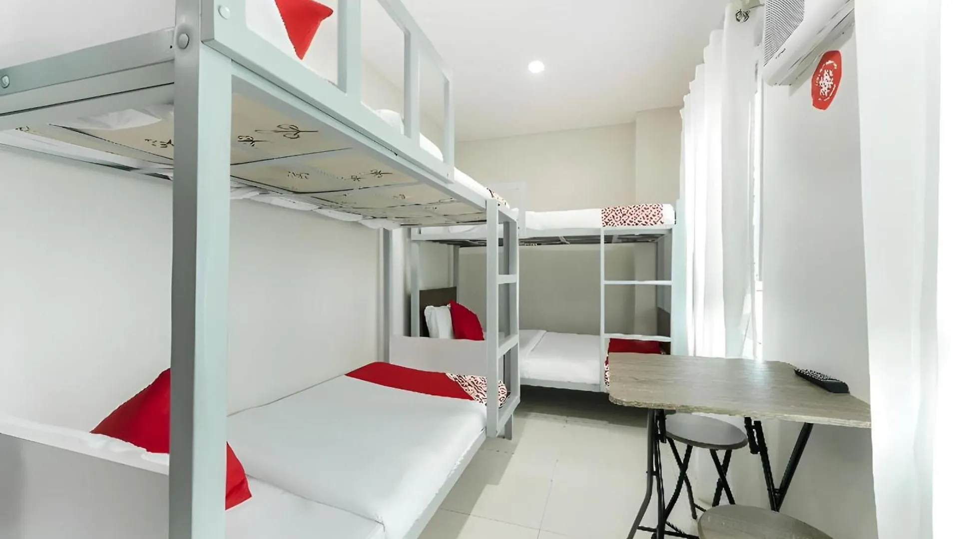 Oyo 152 Sangco Condotel Manilla 3*,