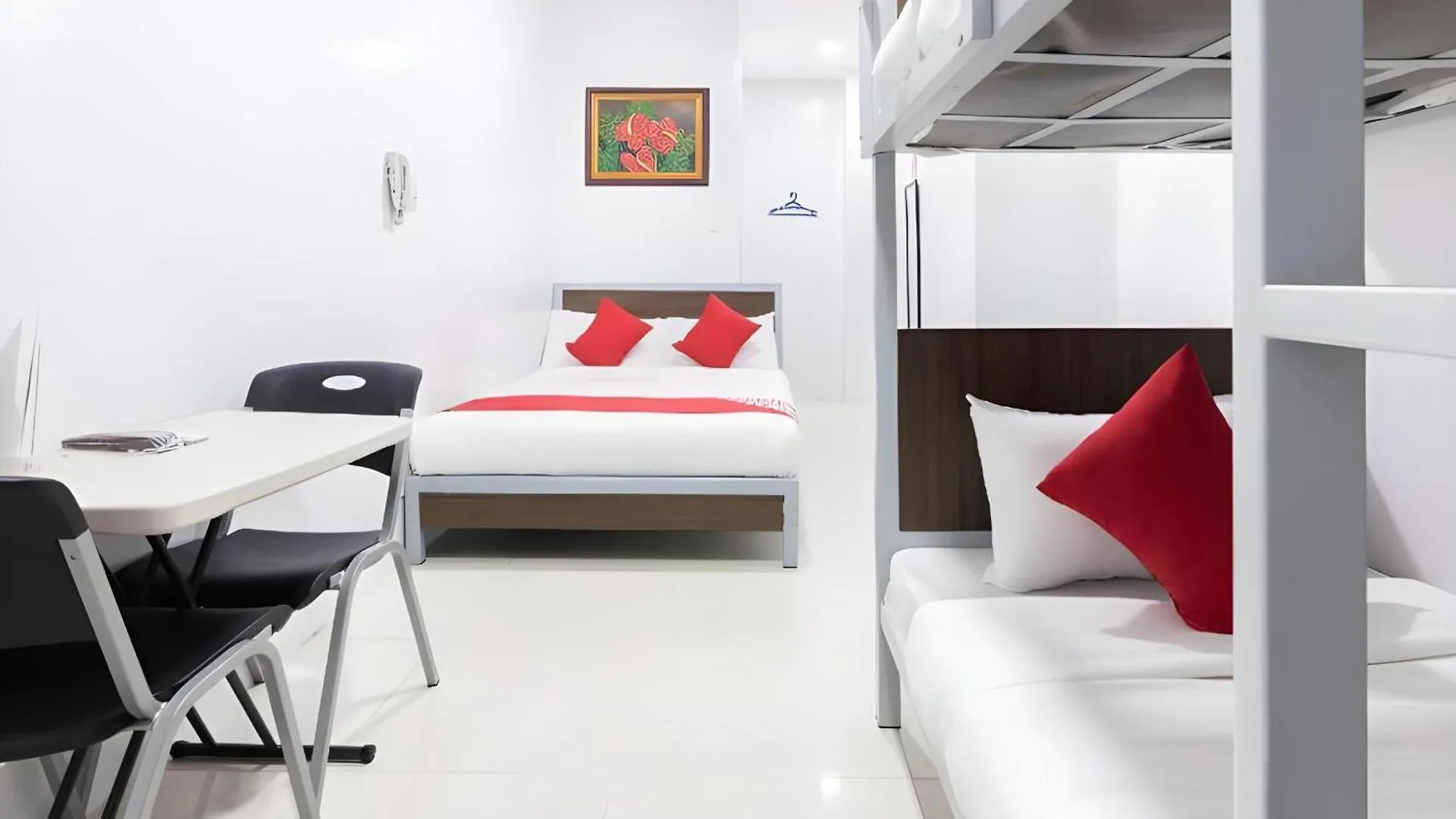 Oyo 152 Sangco Condotel Manilla