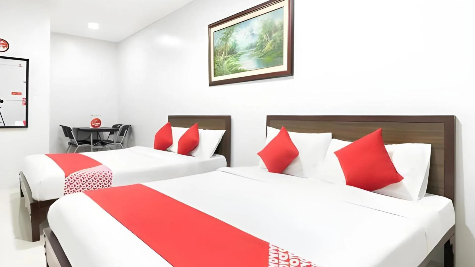 Oyo 152 Sangco Condotel Manilla Hotel